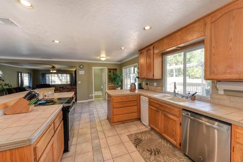 4761 Robledo Dr, Placerville, CA 95667 photo 13