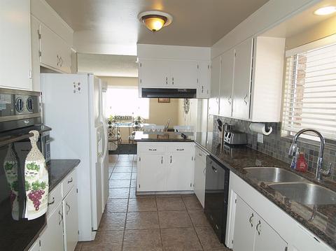 712 E Rumble Rd, Modesto, CA 95350 photo 15