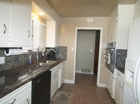 712 E Rumble Rd, Modesto, CA 95350 photo 14