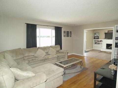 712 E Rumble Rd, Modesto, CA 95350 photo 5