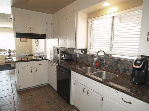 712 E Rumble Rd, Modesto, CA 95350 photo 16