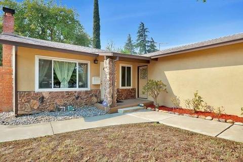 490 W Kavanagh Ave, Tracy, CA 95376 photo 5