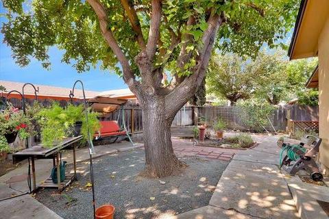 490 W Kavanagh Ave, Tracy, CA 95376 photo 28