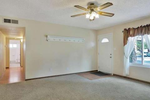 490 W Kavanagh Ave, Tracy, CA 95376 photo 10