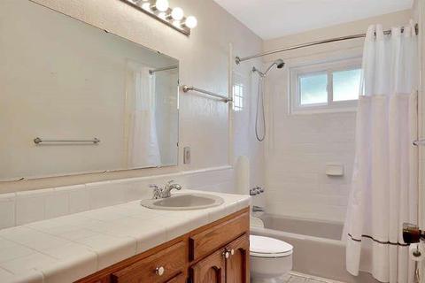 490 W Kavanagh Ave, Tracy, CA 95376 photo 25