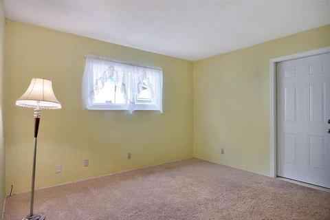 490 W Kavanagh Ave, Tracy, CA 95376 photo 23