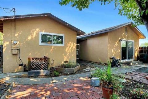 490 W Kavanagh Ave, Tracy, CA 95376 photo 30