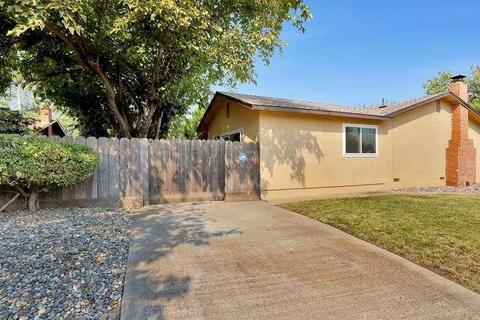 490 W Kavanagh Ave, Tracy, CA 95376 photo 3