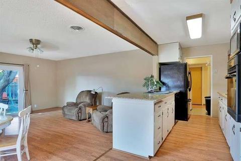 490 W Kavanagh Ave, Tracy, CA 95376 photo 12