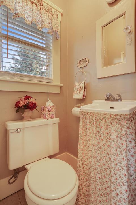 5650 E Woodbridge Rd, Acampo, CA 95220 photo 28