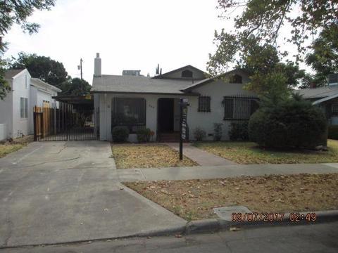 844 W 19th St, Merced, CA 95340 photo 1
