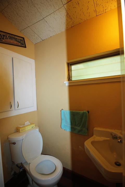 6740 Lakeview Dr, Carmichael, CA 95608 photo 21