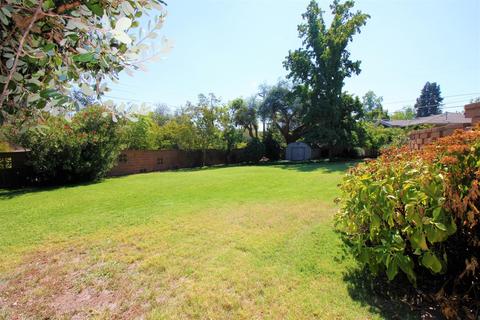 6740 Lakeview Dr, Carmichael, CA 95608 photo 9