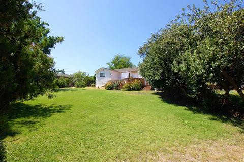 6740 Lakeview Dr, Carmichael, CA 95608 photo 11