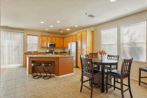 813 Courtyards Loop, Lincoln, CA 95648 photo 5