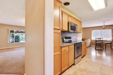 911 Park St, Lodi, CA 95240 photo 3