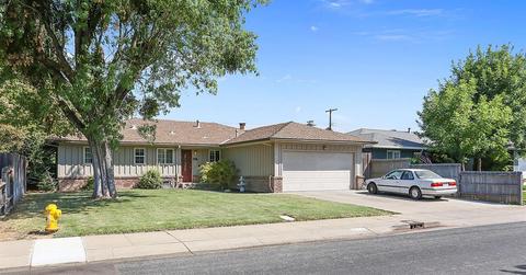 911 Park St, Lodi, CA 95240 photo 2