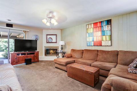 911 Park St, Lodi, CA 95240 photo 11