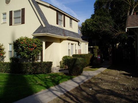 426 Sycamore Ave, Modesto, CA 95354 photo 2