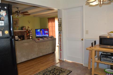 605 E North St, Manteca, CA 95336 photo 4