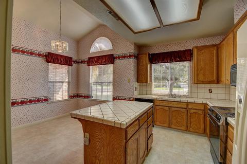 1629 W 4th St, Ripon, CA 95366 photo 5