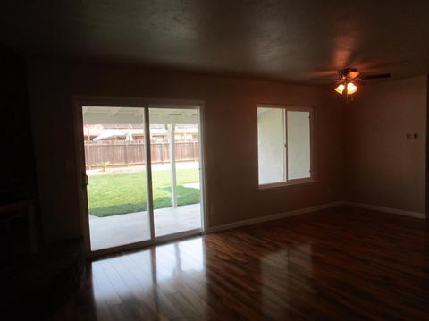 1512 Peppertree Ln, Modesto, CA 95355 photo 11
