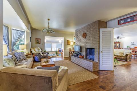 4307 Prospect Dr, Carmichael, CA 95608 photo 5