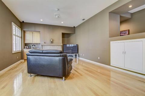 497 Hall St, Folsom, CA 95630 photo 6