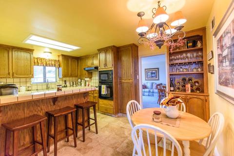 1125 E Alameda St, Manteca, CA 95336 photo 5