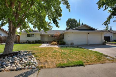 2706 Warwick Ln, Modesto, CA 95350 photo 1