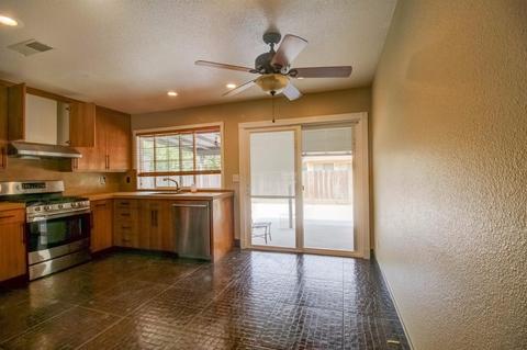 2021 Wyatt Ct, Modesto, CA 95350 photo 4