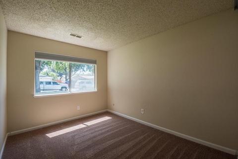 2821 Poppypatch Dr, Modesto, CA 95354 photo 17