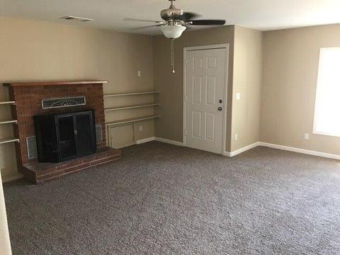 7132 Pine St, Winton, CA 95388 photo 2