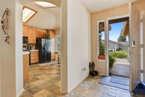 2210 Fairchild Dr, Lodi, CA 95240 photo 4
