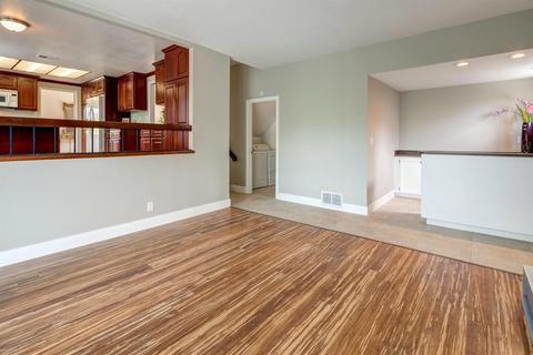 1038 Veterans Ct, Martinez, CA 94553 photo 6