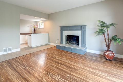 1038 Veterans Ct, Martinez, CA 94553 photo 5