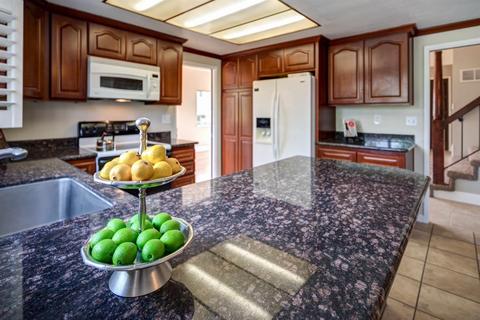 1038 Veterans Ct, Martinez, CA 94553 photo 13