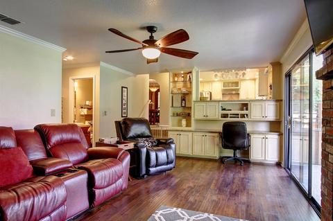 8585 Briarbrook Cir, Orangevale, CA 95662 photo 16