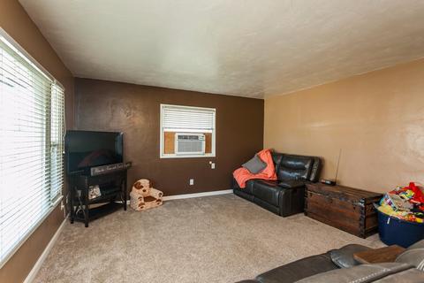 2024 6th St, Hughson, CA 95326 photo 5