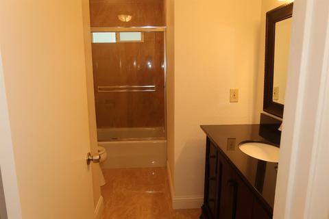 1425 Gary Ln, Modesto, CA 95355 photo 18