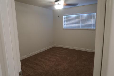 1425 Gary Ln, Modesto, CA 95355 photo 27