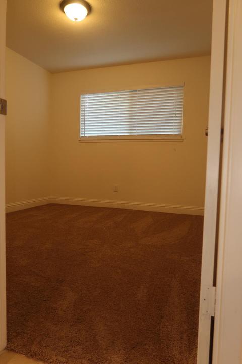 1425 Gary Ln, Modesto, CA 95355 photo 15