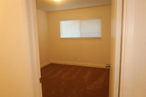 1425 Gary Ln, Modesto, CA 95355 photo 12