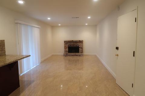 1425 Gary Ln, Modesto, CA 95355 photo 8