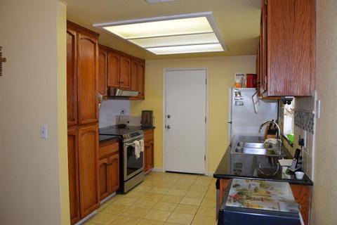 921 Stonum Rd, Modesto, CA 95351 photo 4