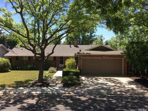 1820 Kienitz Ave, Modesto, CA 95355 photo 1