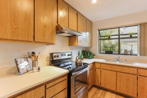 3111 Newport Ter, Davis, CA 95618 photo 11