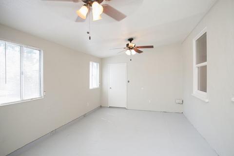 2046 Roble Ave, Modesto, CA 95354 photo 15