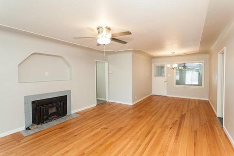 2046 Roble Ave, Modesto, CA 95354 photo 3