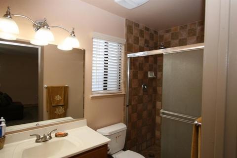 1733 Burgundy Dr, Lodi, CA 95242 photo 23